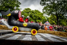 Такого Баку еще не видел! Гонки на драндулетах (ВИДЕО, ФОТО)