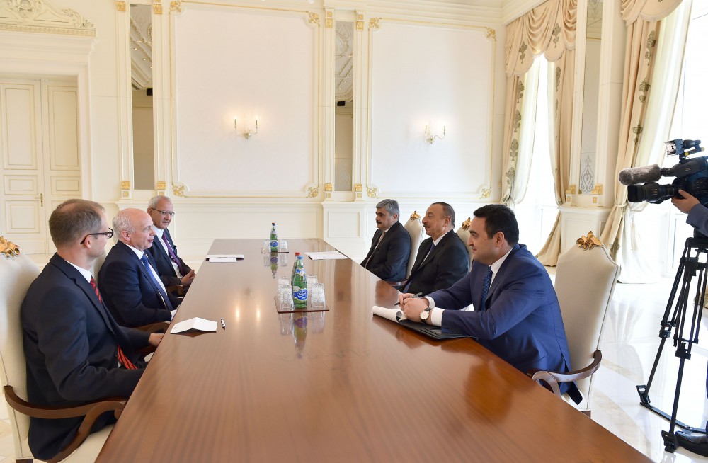 Президент Азербайджана принял делегацию Швейцарии