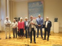 Необыкновенный и фантастически талантливый художник: в Баку открылась выставка  Видади Нариманбекова (ФОТО)