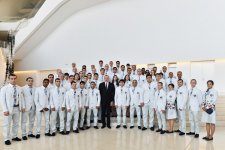 Президент Ильхам Алиев принял участие в проводах азербайджанской делегации на XXXI Летние Олимпийские игры (ФОТО)