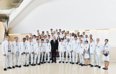 Президент Ильхам Алиев принял участие в проводах азербайджанской делегации на XXXI Летние Олимпийские игры (ФОТО)