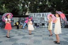Бакинцы в "аэродромах", нарды, ретро-музыка: Возвращение в 60-70-е (ФОТО)