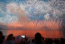 Огненные буквы Азербайджана в небе над Москвой: Международный фестиваль фейерверков (ФОТО)
