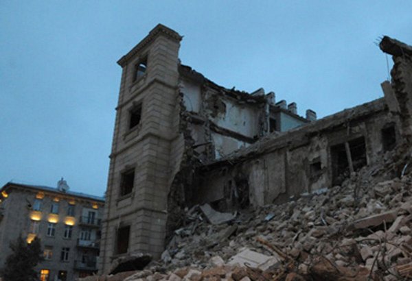 В Камбодже не менее трех человек погибли при обрушении строящегося здания