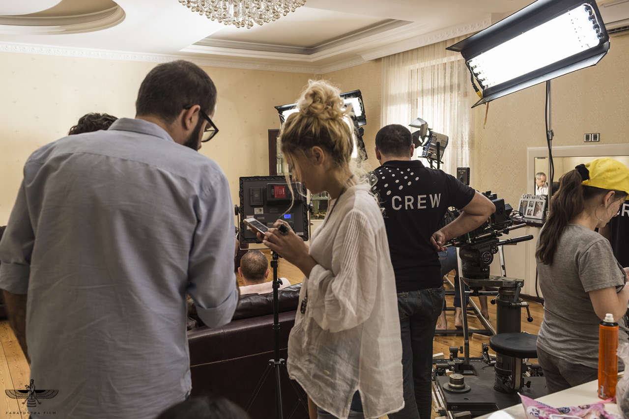 Самый экстравагантный азербайджанский актер играет француза Жана Поля (ВИДЕО, ФОТО)