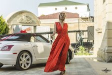 Самый экстравагантный азербайджанский актер играет француза Жана Поля (ВИДЕО, ФОТО)