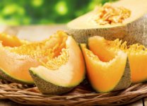 Рена Байрамгызы расскажет все о полезных свойствах дыни