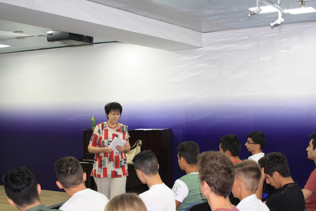 "Здравствуй, Россия!": азербайджанские школьники едут в Санкт-Петербург (ФОТО)