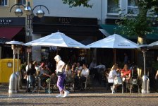 Путешествие в Европу: Жара - она и во Франкфурте жара (часть 1 - ФОТО)