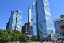 Путешествие в Европу: Жара - она и во Франкфурте жара (часть 1 - ФОТО)