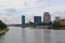 Путешествие в Европу: Жара - она и во Франкфурте жара (часть 1 - ФОТО)