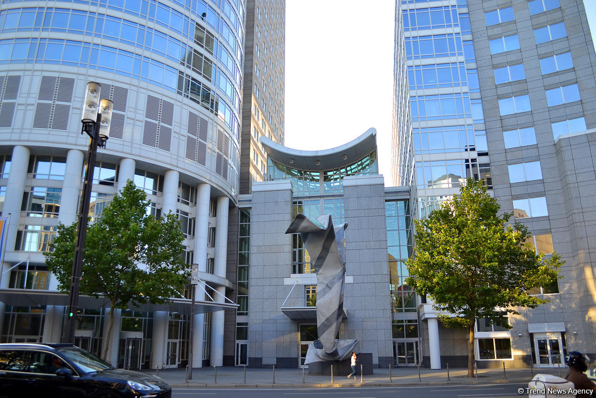 Путешествие в Европу: Жара - она и во Франкфурте жара (часть 1 - ФОТО)