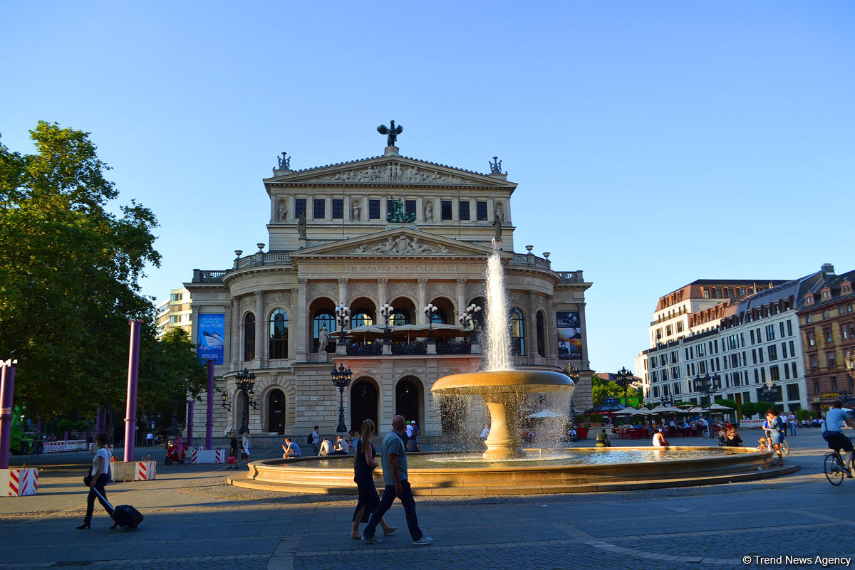 Путешествие в Европу: Жара - она и во Франкфурте жара (часть 1 - ФОТО)
