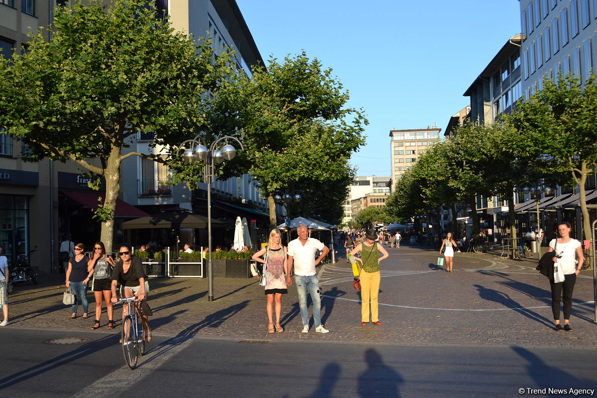 Путешествие в Европу: Жара - она и во Франкфурте жара (часть 1 - ФОТО)