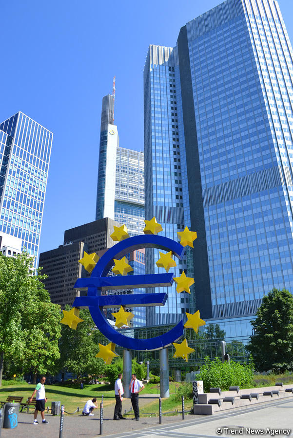 Путешествие в Европу: Жара - она и во Франкфурте жара (часть 1 - ФОТО)