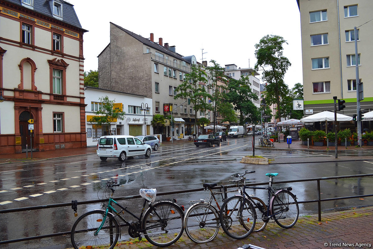 Путешествие в Европу: Жара - она и во Франкфурте жара (часть 1 - ФОТО)