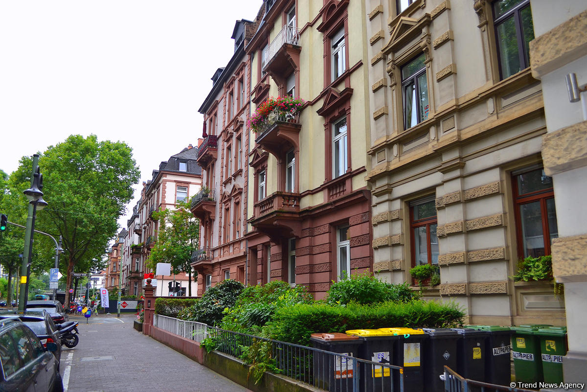 Путешествие в Европу: Жара - она и во Франкфурте жара (часть 1 - ФОТО)