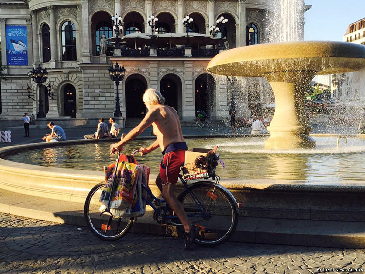 Путешествие в Европу: Жара - она и во Франкфурте жара (часть 1 - ФОТО)