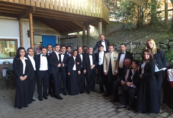 Аншлаг и несмолкаемые  аплодисменты: азербайджанские музыканты на фестивале в Германии (ФОТО)