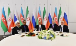 От имени Президента Азербайджана устроен прием в честь глав Ирана и России