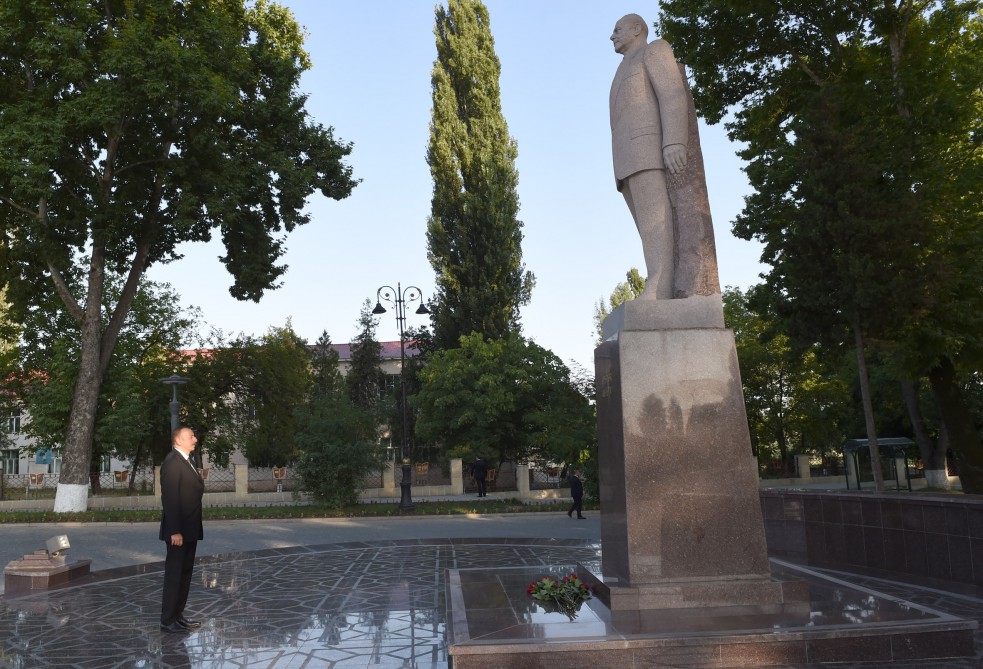 Президент Ильхам Алиев прибыл в Исмаиллинский район