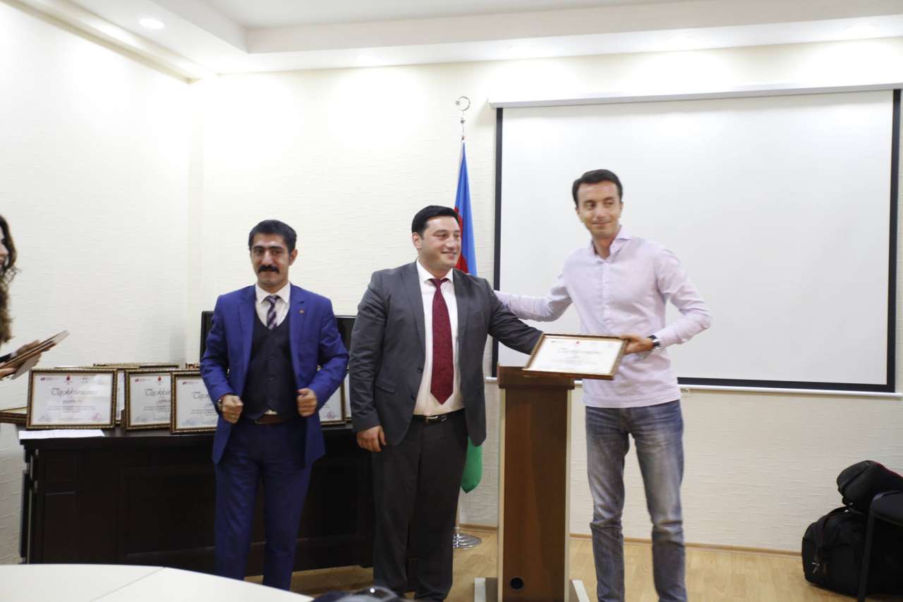 Конференция "Роль представителей молодежи и журналистов в развитии культуры донорства" в Баку (ФОТО)