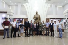 Конференция "Роль представителей молодежи и журналистов в развитии культуры донорства" в Баку (ФОТО)