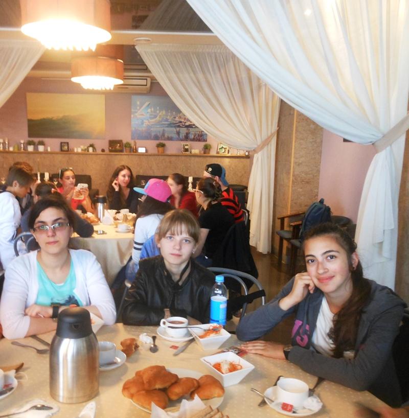 "Здравствуй, Россия!": поездка азербайджанских школьников в Санкт-Петербург  (ФОТО)