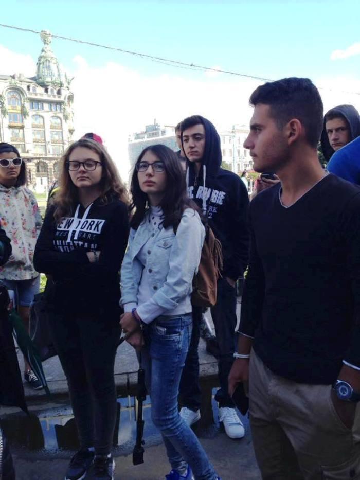 "Здравствуй, Россия!": поездка азербайджанских школьников в Санкт-Петербург  (ФОТО)