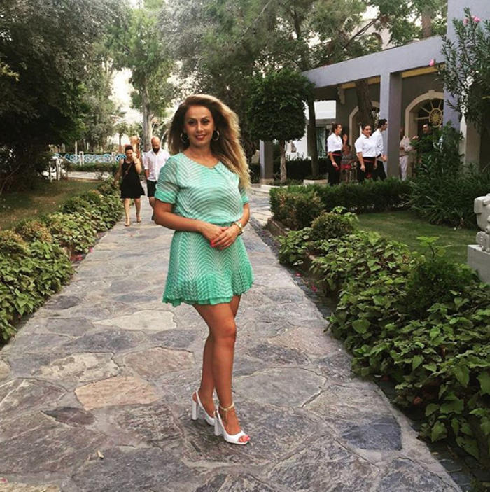 Азербайджанская певица советует дельфинотерапию(ВИДЕО, ФОТО)