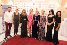 В Баку выбрали самую красивую и умную девушку стран СНГ (ФОТО)