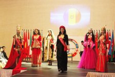 В Баку выбрали самую красивую и умную девушку стран СНГ (ФОТО)