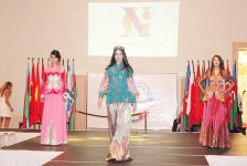 В Баку выбрали самую красивую и умную девушку стран СНГ (ФОТО)