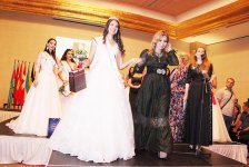 В Баку выбрали самую красивую и умную девушку стран СНГ (ФОТО)