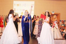 В Баку выбрали самую красивую и умную девушку стран СНГ (ФОТО)