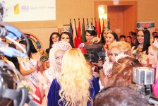 В Баку выбрали самую красивую и умную девушку стран СНГ (ФОТО)