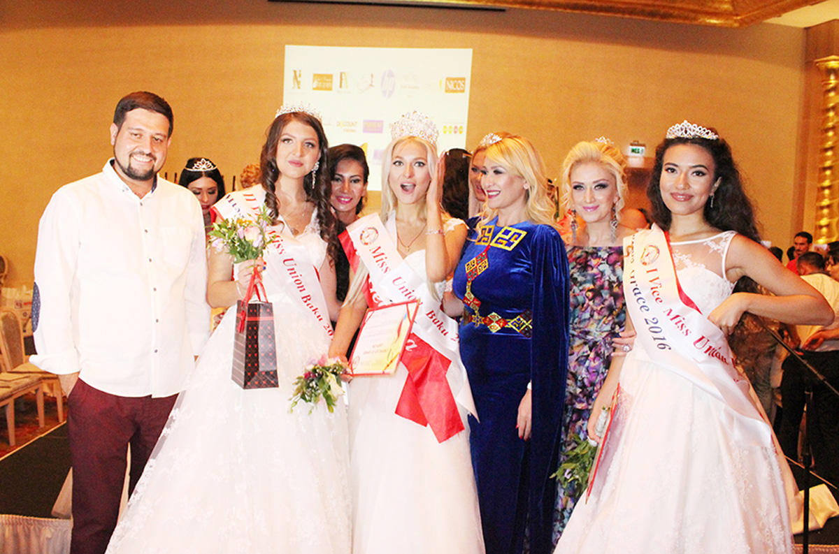 В Баку выбрали самую красивую и умную девушку стран СНГ (ФОТО)