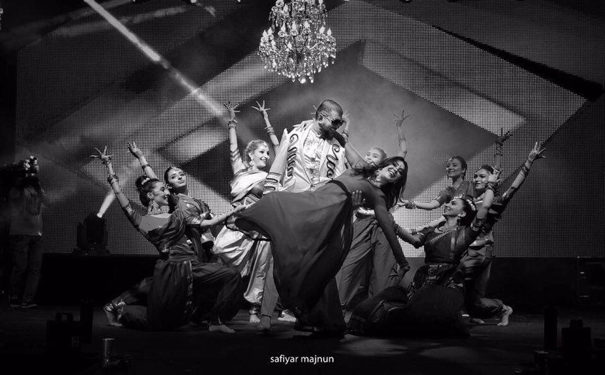 Летняя жара в Баку! Шоу с огнем и хрусталем Айгюн Кязымовой и Рагима Рагимли  (ФОТО)