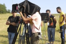 Белокурая красавица вернула к жизни народного артиста Азербайджана  (ВИДЕО, ФОТО)