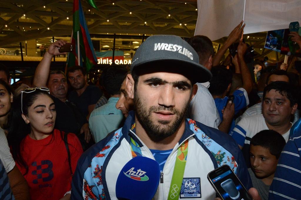 Олимпийская сборная Азербайджана вернулась на Родину (ФОТО)