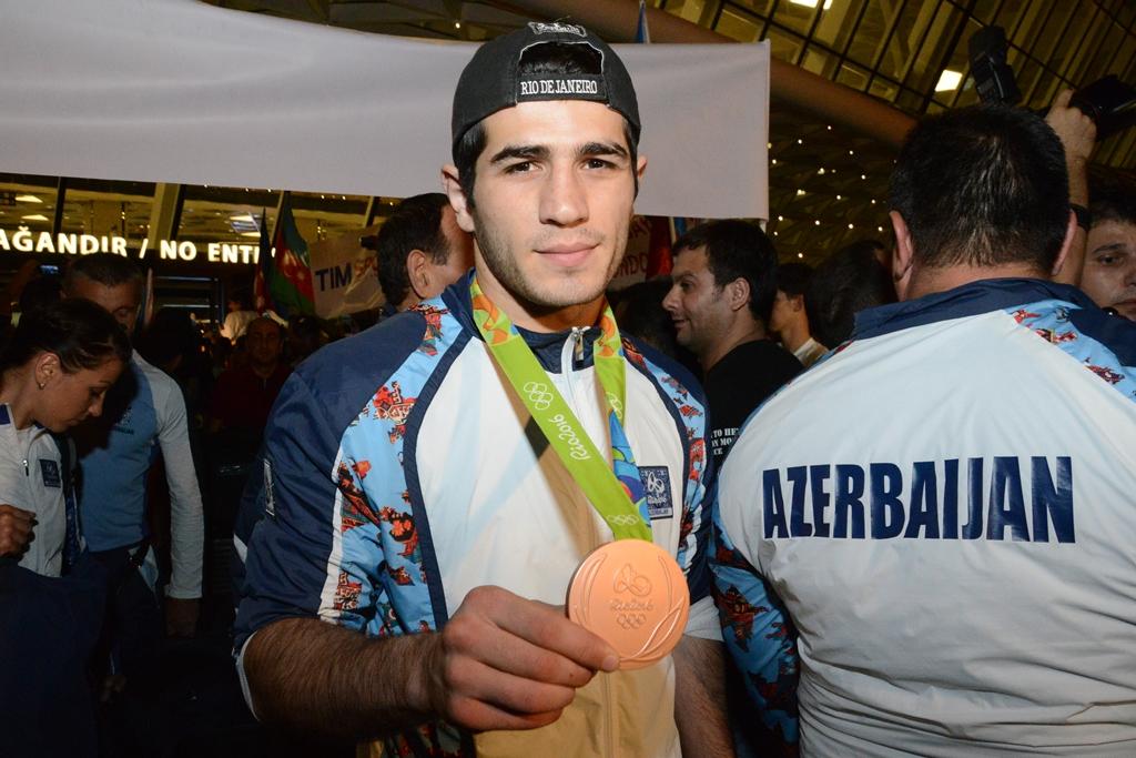 Олимпийская сборная Азербайджана вернулась на Родину (ФОТО)