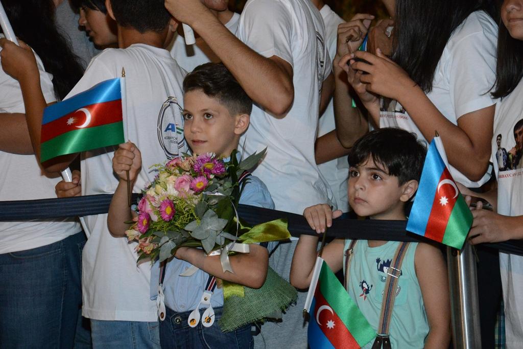 Олимпийская сборная Азербайджана вернулась на Родину (ФОТО)