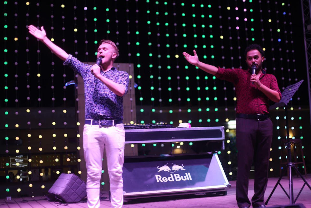 Горячее лето Адалята Шукюрова и его звездных друзей (ВИДЕО, ФОТО)