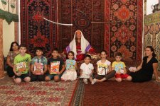 Азербайджанские ковры, или День семьи в Баку (ФОТО)