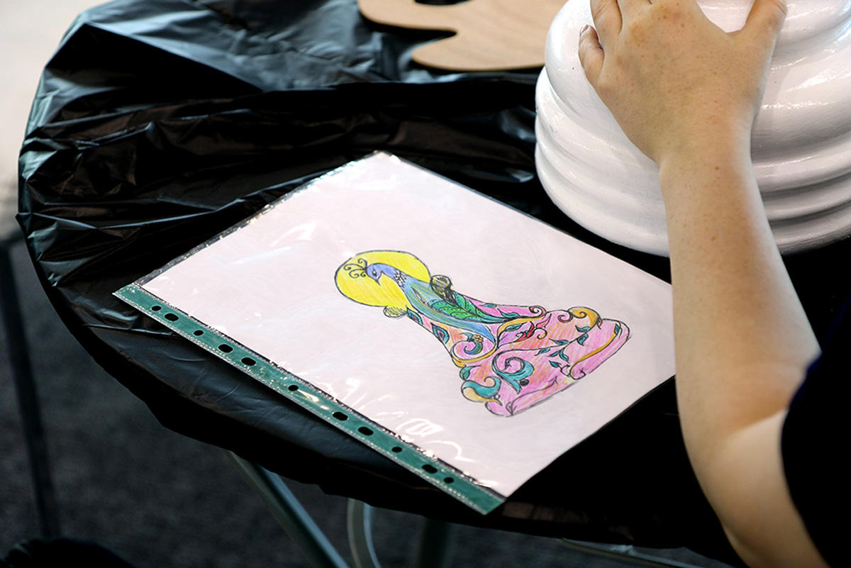 Креативные и красочные шахматные фигуры в Баку (ФОТО)