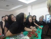 В Баку проходит церемония прощания с известным композитором Огтаем Зульфугаровым (ФОТО)