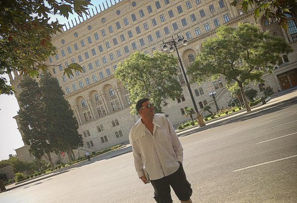 Максим Виторган показал панораму ночного Баку (ВИДЕО)