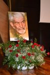 В Баку презентована книга Шахрияра "Приветствие Гейдарбабе" (ФОТО)