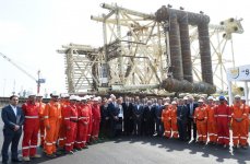 Президент Ильхам Алиев принял участие в церемонии отправки опорного блока платформы в рамках проекта "Шах Дениз-2" (ФОТО)