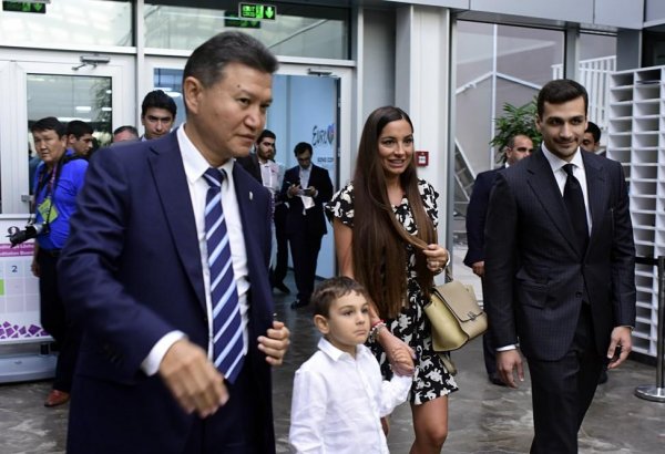 Выставочный зал Бакинской шахматной олимпиады вызывает большой интерес у любителей спорта (ФОТО)